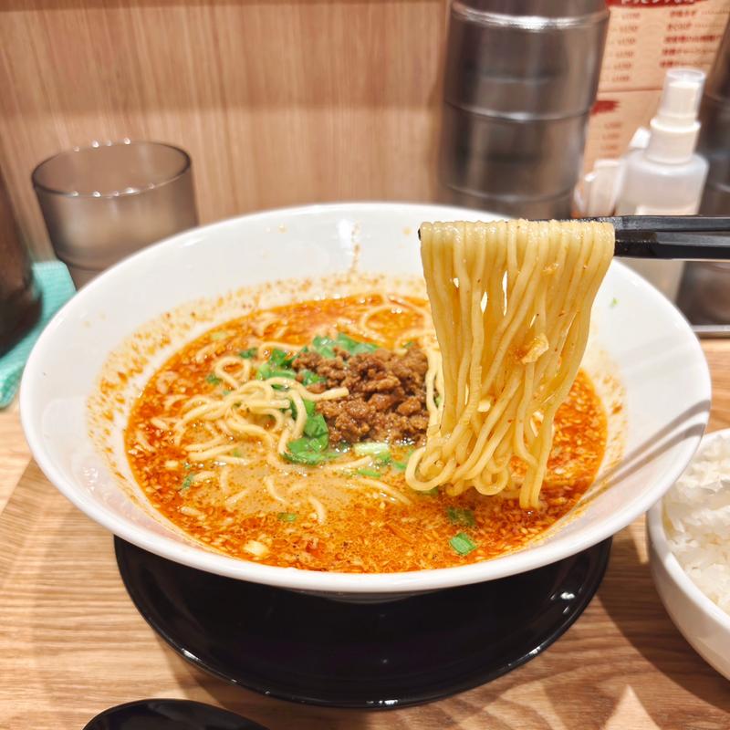 汁あり担々麺(麺と肴 担々麺 ぺん坊)