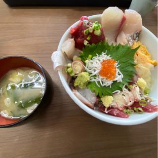 スペシャル海鮮丼