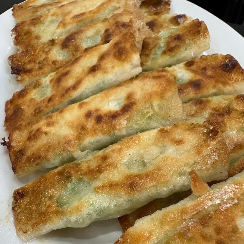 焼きぎょうざ「1人前」(ぎょうざ 松龍軒 （ショウリュウケン）)