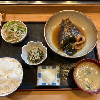 日替りランチ(煮魚)(魚魚料理 仙華 （ととりょうりせんか）)