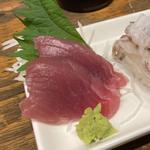 まぐろ刺身（一人前）(立ち呑み 本まぐろ大船団)