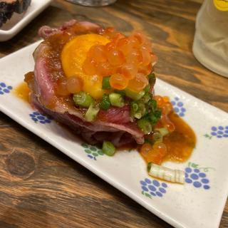 こぼれいくらの和牛肉玉寿司