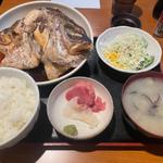 鯛のアラ焼き・小刺身