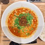 汁あり担々麺(麺と肴 担々麺 ぺん坊)