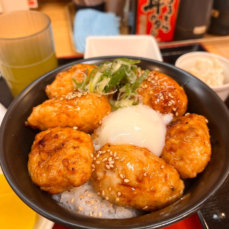 金のつくね丼(うるとら食堂 )