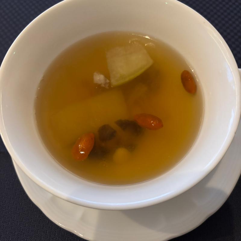 高級乾貨入り蒸しスープ(ストリングスホテル東京インターコンチネンタル )