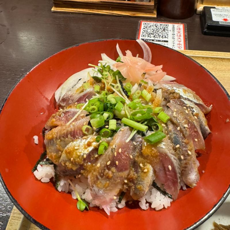 いわし胡麻ダレ丼(大衆食堂 定食のまる大 飯田橋西口店)
