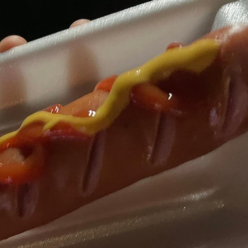 フランクフルト(SPORTY COFFEE アメ村店（スポーティーコーヒー）& AKTR Sports Supply)