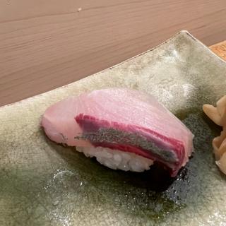 カンパチの握り(千成寿司本店)