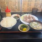豚バラ炒め定食
