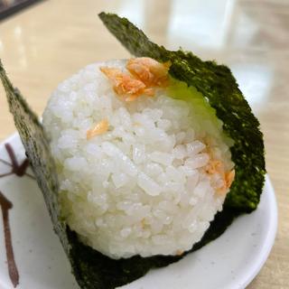 しゃけおにぎり