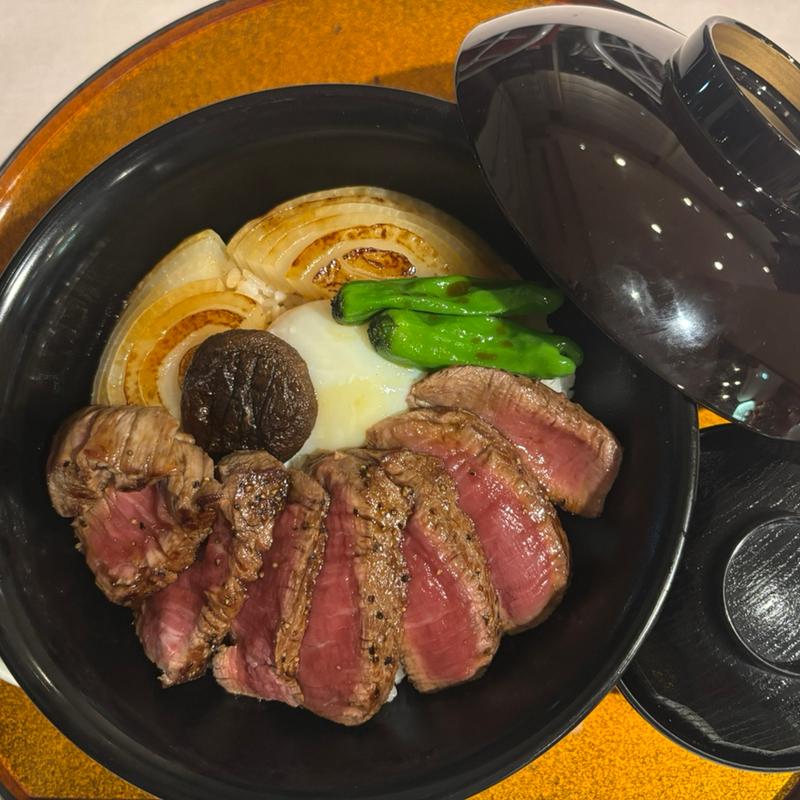 牛フィレステーキ丼(舟茶屋)