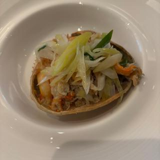 ずわい蟹の甲羅蒸し(ストリングスホテル東京インターコンチネンタル )