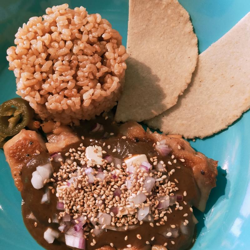 鶏のスパイシーカカオソース(Tacos Pub ジャンクフード JUNK FOOD 神戸三宮元町店)