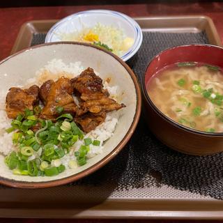 ソーキ丼セット　大盛り(うーまくー )