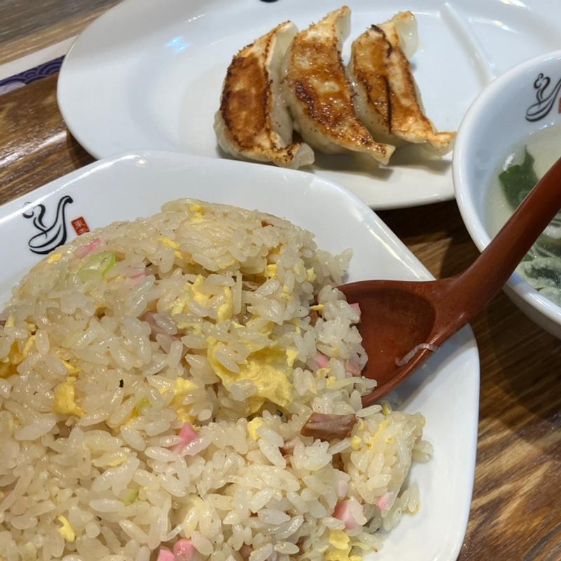 炒飯+3個餃子(れんげ食堂 Toshu 京王永山店)