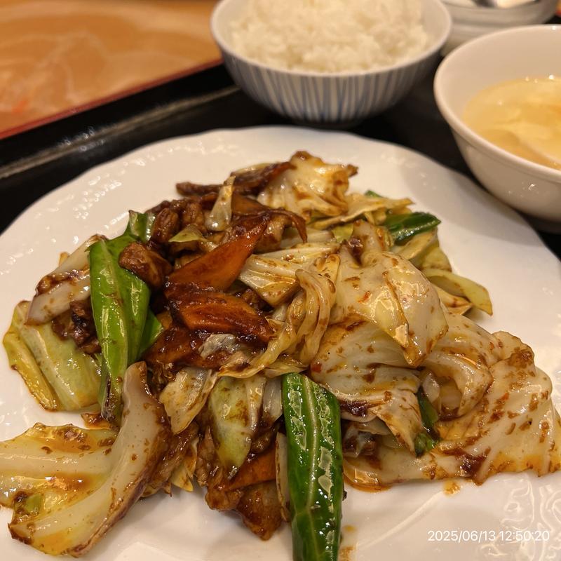 ホイコーロー (上海庭 神保町店)