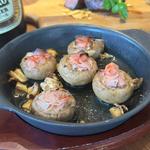 マッシュルームの生ハム詰め焼き(晩餐 かぼす)