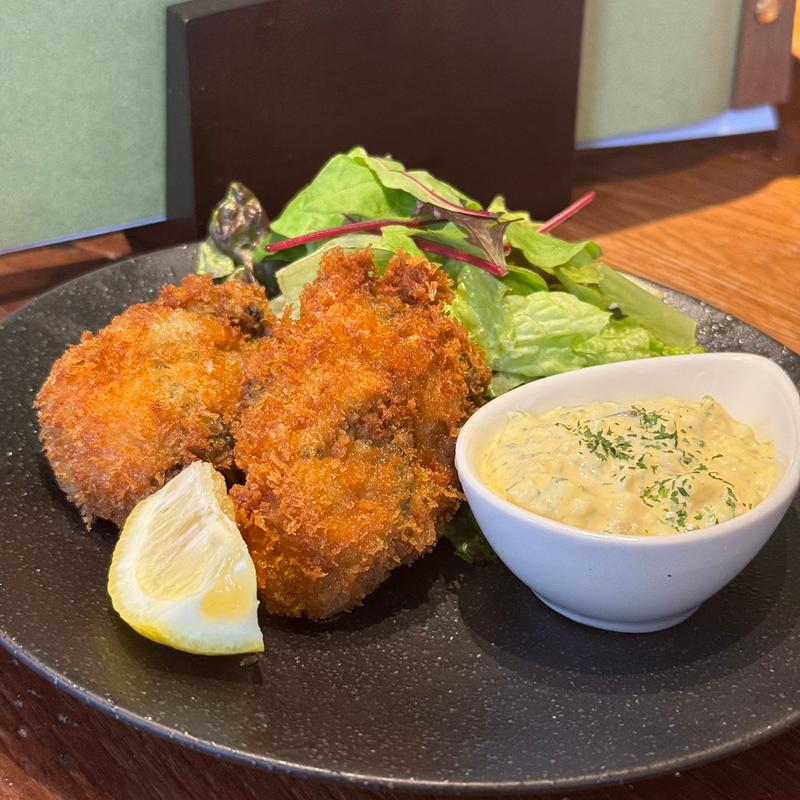 北海道仙鳳趾 岩牡蠣フライ(晩餐 かぼす)