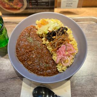 贅沢粗挽きキーマカレー