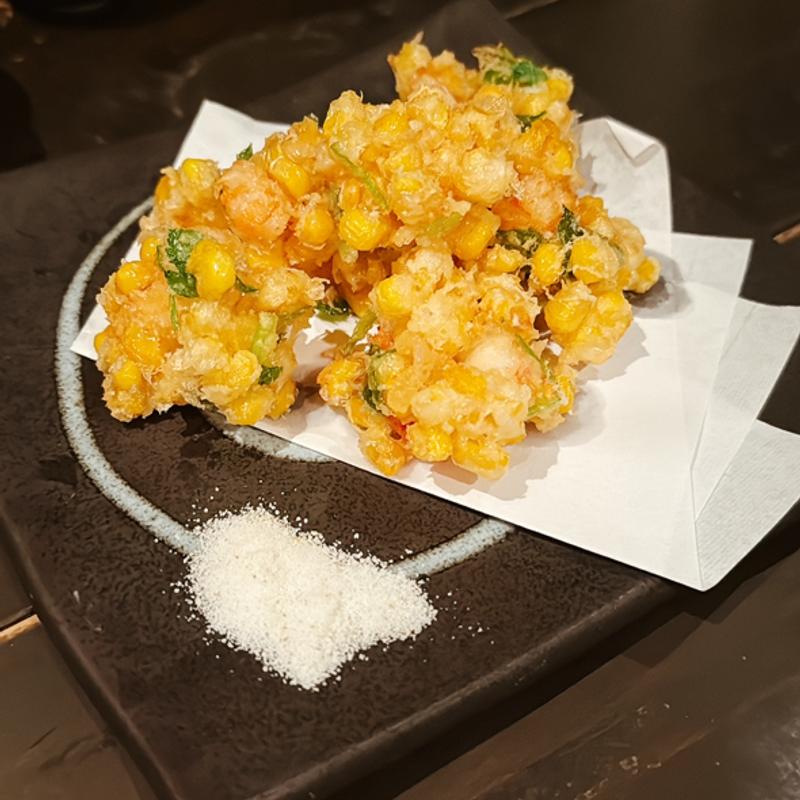 とうもろこしとエビのかき揚げ(もぐら )