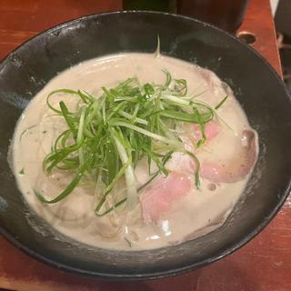 牛骨白湯ラーメン(弘雅流製麺)