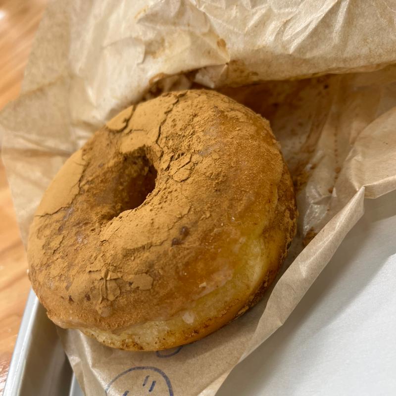 シナモンドーナツ(Locul Cafe)