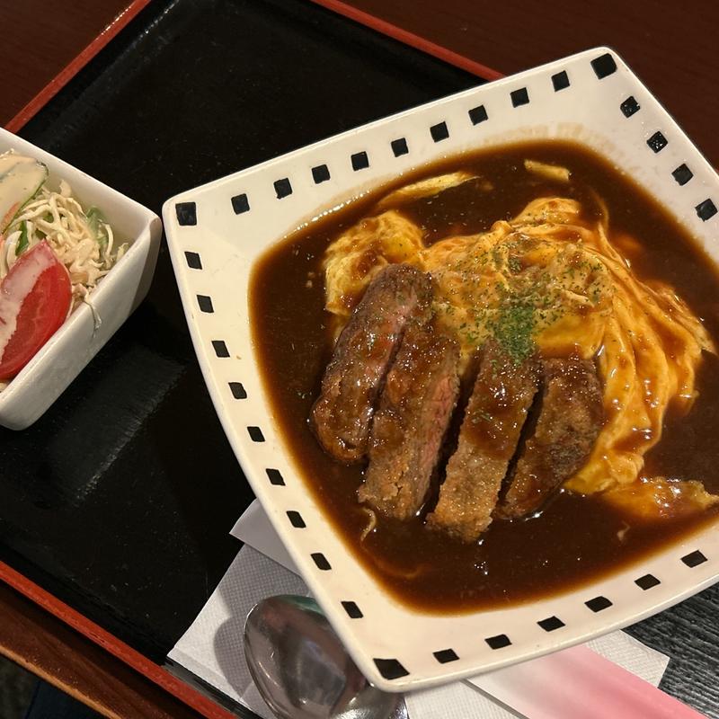 トルコオムライス（ビフカツ）(明日香 飾磨西店)