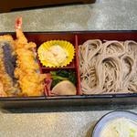 へぎそば(越後十日町 小嶋屋 本店 （えちごとおかまち こじまや）)