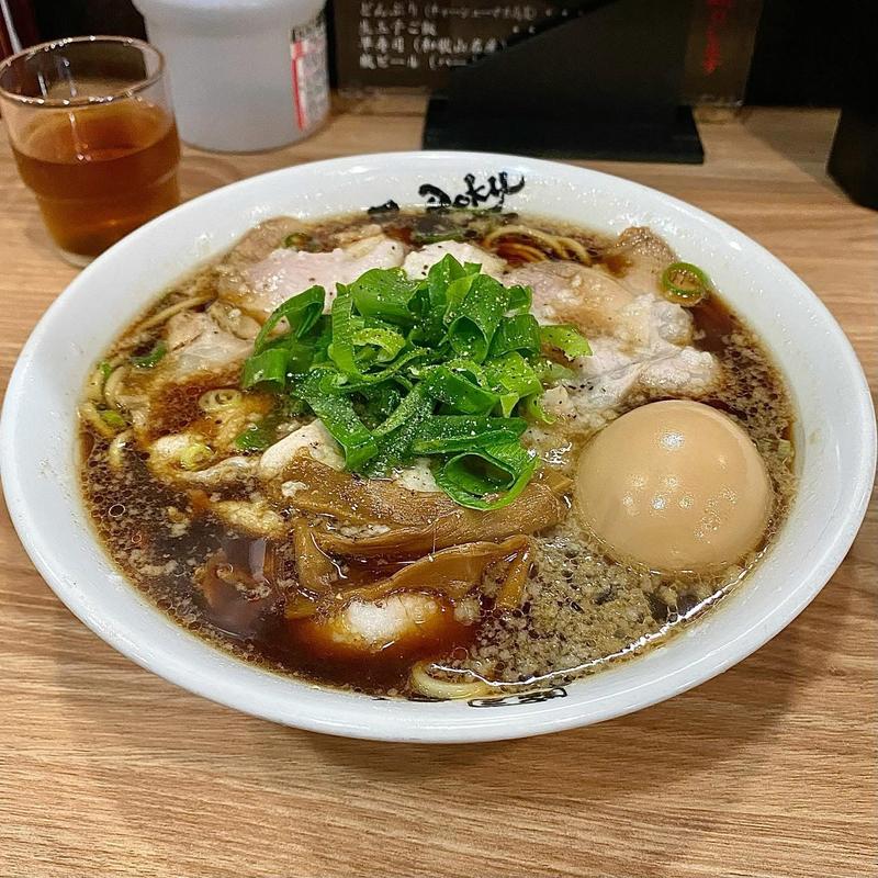 中華そば 背油入り(麺屋丈六 キーノ和歌山店)