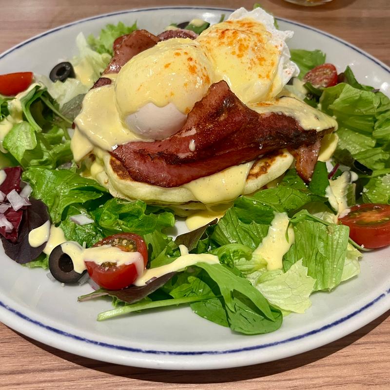 エッグベネディクトパンケーキ(J.S. PANCAKE CAFE マークイズみなとみらい店)