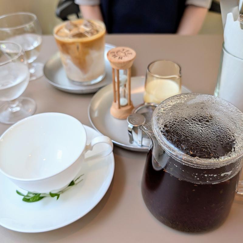 Tea(moderato on the green)