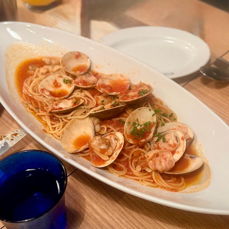 白ハマグリとアサリのボンゴレ・ロッソ (ブルーオーシャングリル )