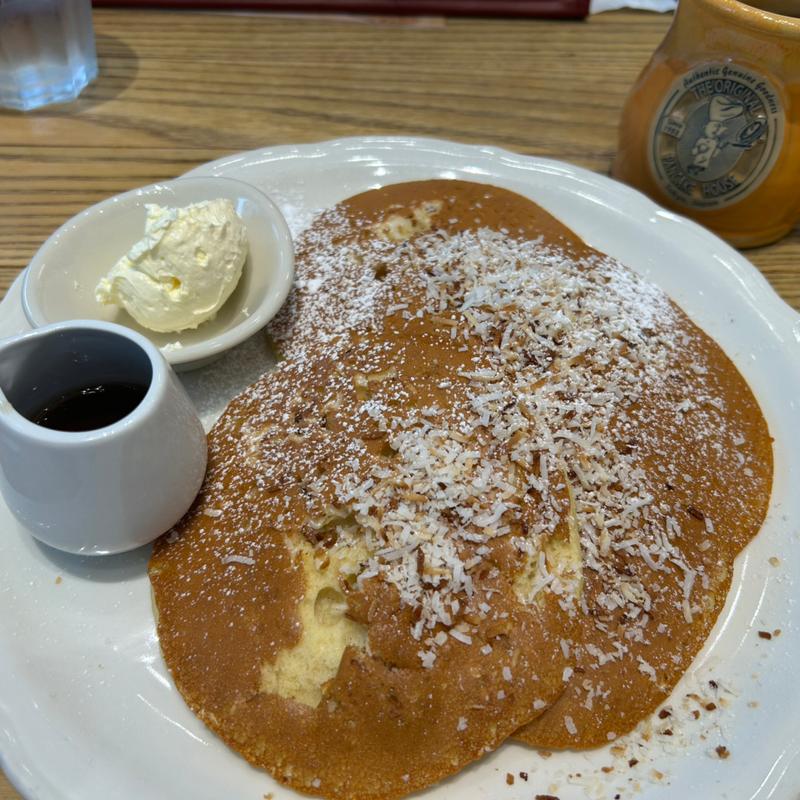 ココナッツパンケーキ(オリジナルパンケーキハウス 吉祥寺店 （The Original PANCAKE HOUSE）)