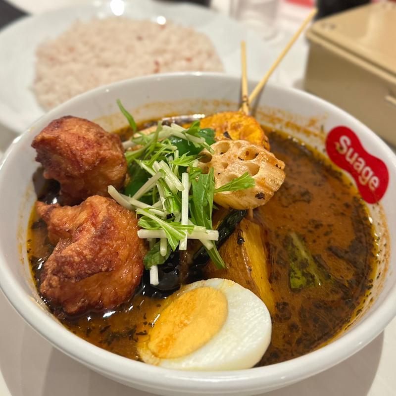 パリパリ知床どりと野菜カレー(北海道スープカレー　Suage丸の内店)