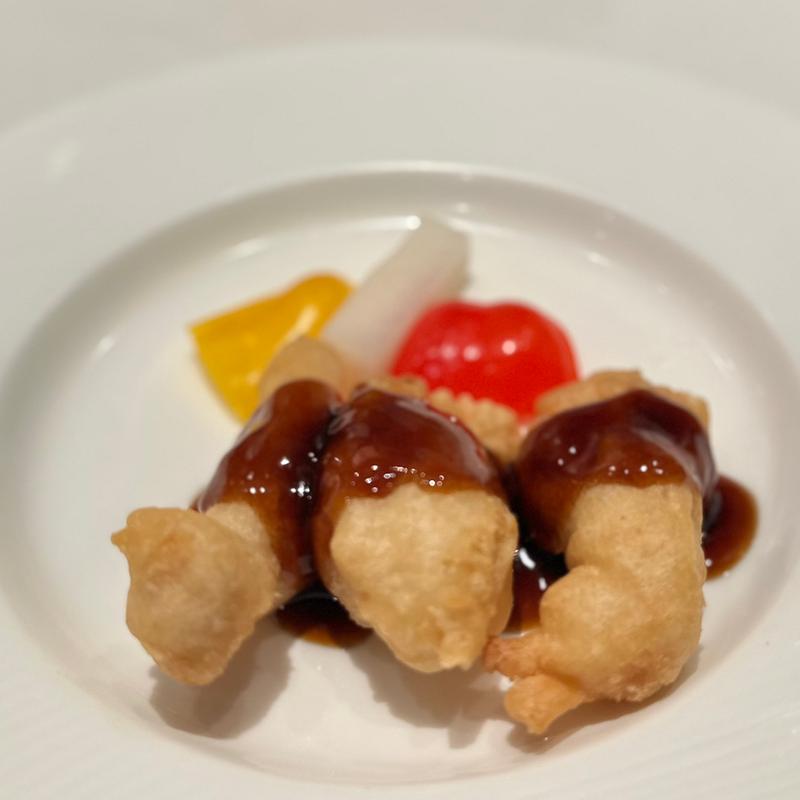 (重慶飯店 麻布賓館)