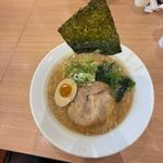 #醤油豚骨ラーメン