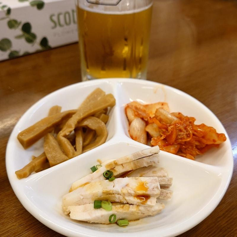 おつまみ 3種盛り(味の紅龍)