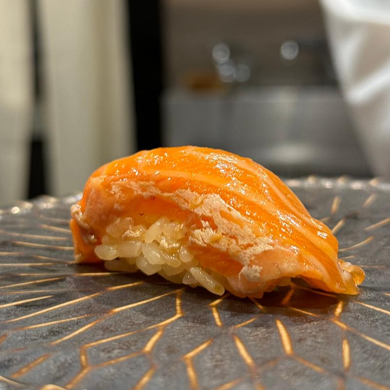 トロサーモン(鮨 極 はなれ)