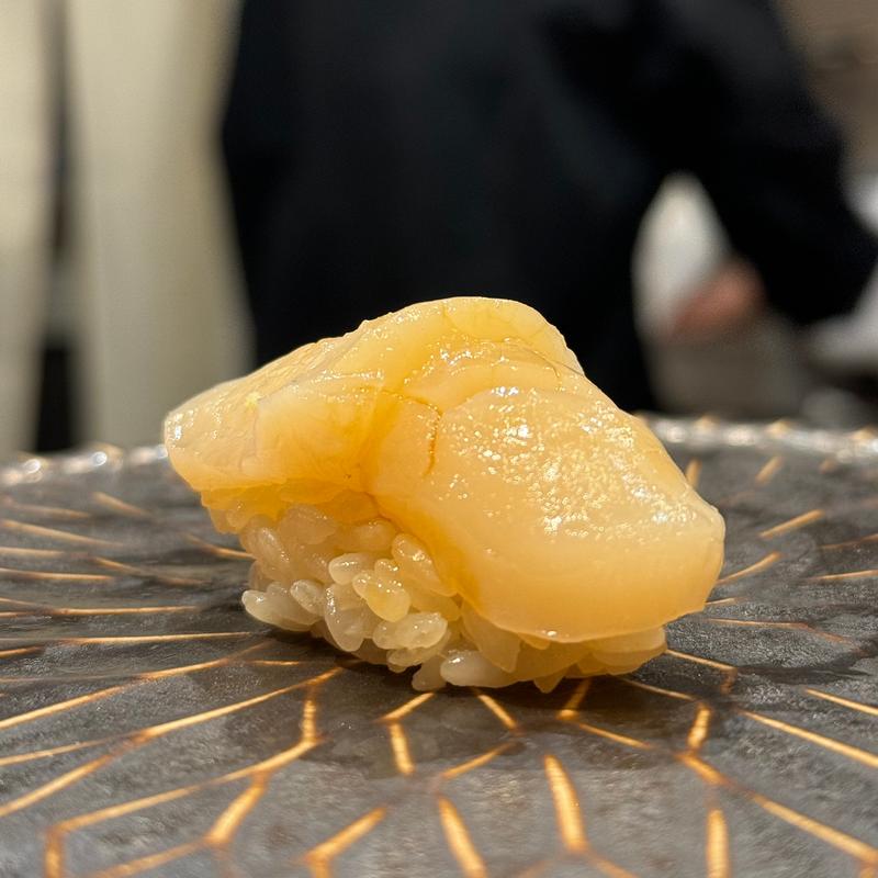 ホタテ(鮨 極 はなれ)