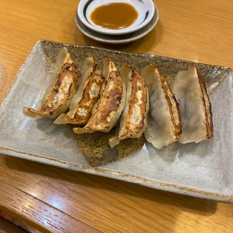 特性餃子(味噌ダレ付)(越後秘蔵麺 無尽蔵 柳津家)