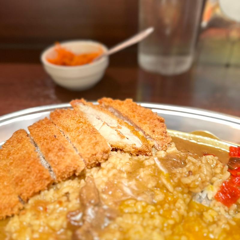カレー＋カツ＋生玉子(大阪マドラスカレー 赤坂店)