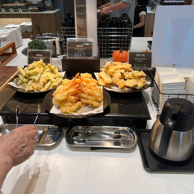 ビュッフェ(白金四季の森　ホテルパークヒルズ )