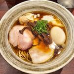 特製らぁ麺 醤油(らぁ麺 花筏)