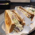 3種の炙りチーズカツサンド