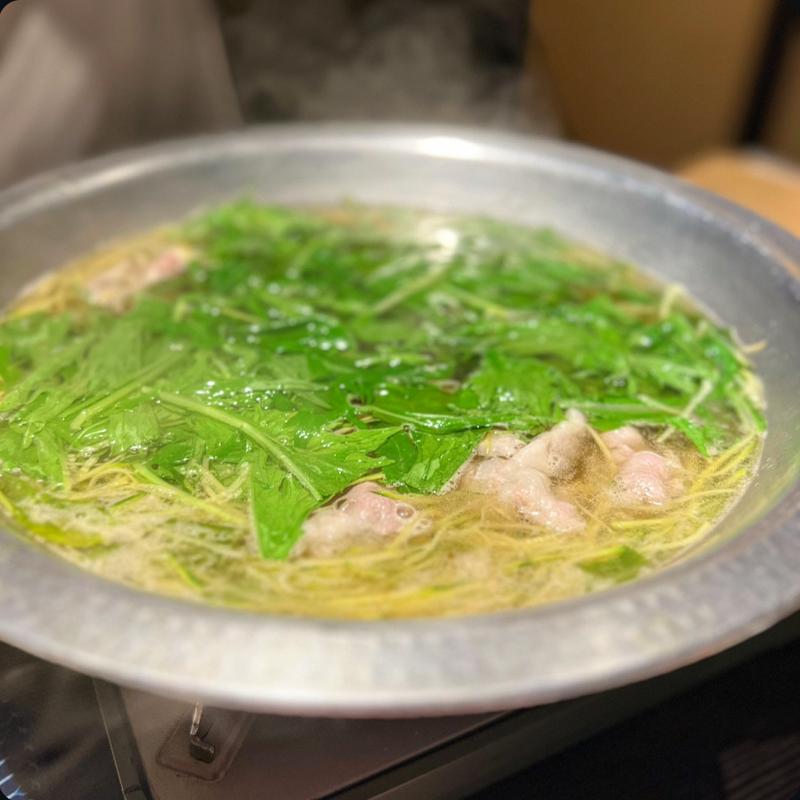 サラダ鍋(お野菜とワイン 五十松)