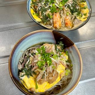 海老だし 卵とじそば(ベルクス 東墨田店)