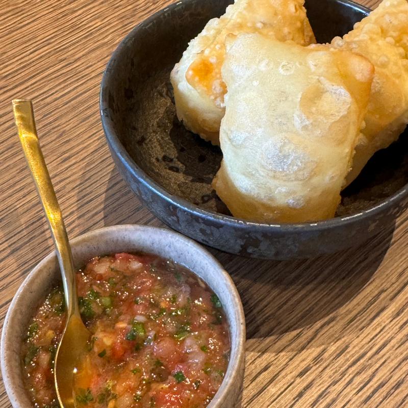 メディニアン・サモサ(IRTHレストラン)