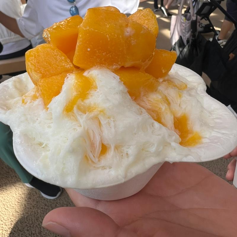 マンゴーミルクかき氷(2025年日本国際博覧会（大阪・関西万博）会場)