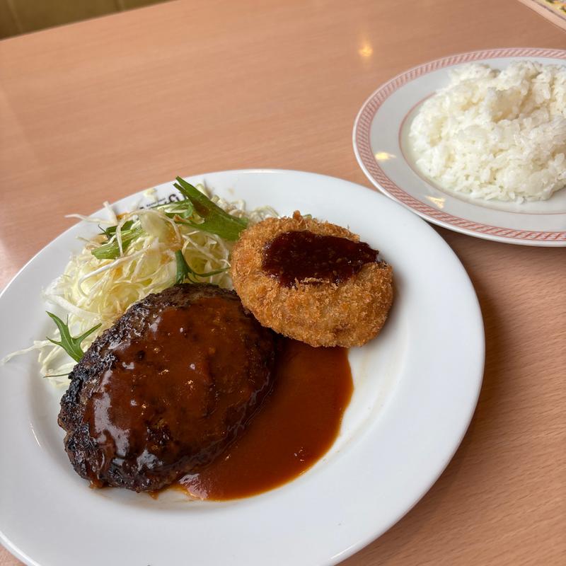 ハンバーグ&ポテトコロッケ（日替りランチ）(ジョイフル 上尾店)